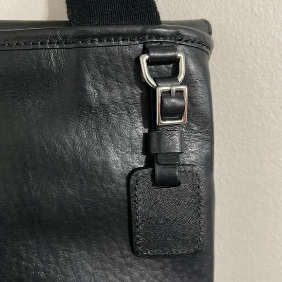 Shinola Detroit leather black crossbody bag Black Messenger Crossbody